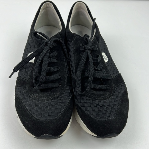 Geox Women's Black lace up sneakers size 40 - Picture 2 of 10